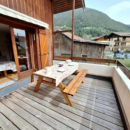 Διαμέρισμα With Terrace In A Bourg-Saint-Maurice