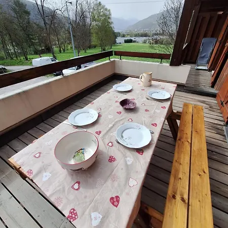 Διαμέρισμα With Terrace In A Bourg-Saint-Maurice